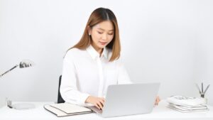 Read more about the article How to Earn $1K a Month With Amazon Affiliate Program