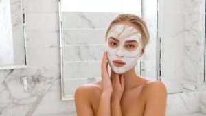 Read more about the article 12 Best Face Masks for Dry Skin – According to Beauty Experts
