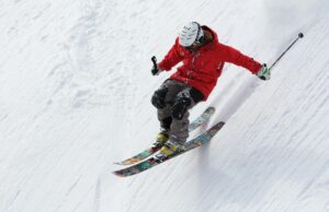 Read more about the article Top 10 Most Dangerous Ski Slopes in the World