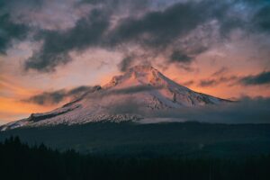 Read more about the article Top 5 Largest Volcanoes on the Planet