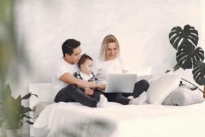 Read more about the article How to Teach Your Child to Read – According to Experts